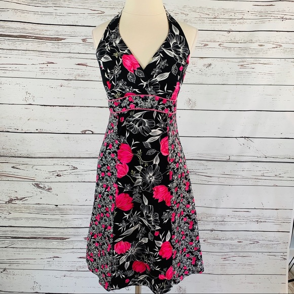 Signature by Sangria Dresses & Skirts - Sangria halter neck sundress black pink EUC